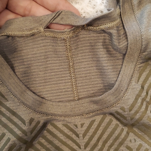 Lululemon tank top - Picture 7 of 8